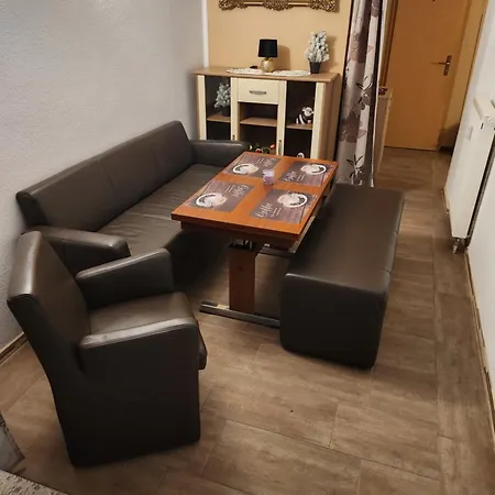 Halle, Top -Preise, 79 Qm Sd Fewo, Eg, Wahlweise Mit 1- 3 Dz, Tv Lounge, Kueche, Bad Wc Einfach Und Gut, Langzeitmieter Vb Preise Галль Экстерьер фото