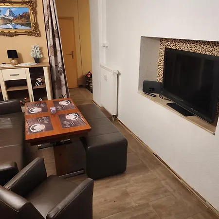 Halle, Top -Preise, 79 Qm Sd Fewo, Eg, Wahlweise Mit 1- 3 Dz, Tv Lounge, Kueche, Bad Wc Einfach Und Gut, Langzeitmieter Vb Preise Галль Экстерьер фото
