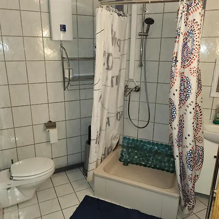 Halle, Top -Preise, 79 Qm Sd Fewo, Eg, Wahlweise Mit 1- 3 Dz, Tv Lounge, Kueche, Bad Wc Einfach Und Gut, Langzeitmieter Vb Preise Галль Экстерьер фото