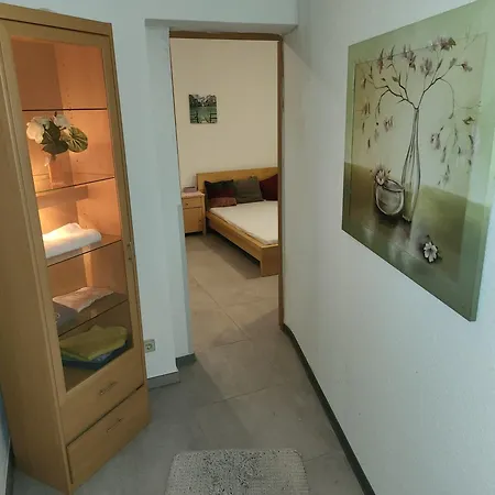 Halle, Top -Preise, 79 Qm Sd Fewo, Eg, Wahlweise Mit 1- 3 Dz, Tv Lounge, Kueche, Bad Wc Einfach Und Gut, Langzeitmieter Vb Preise Галль Экстерьер фото