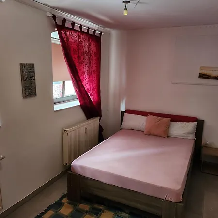 Halle, Top -Preise, 79 Qm Sd Fewo, Eg, Wahlweise Mit 1- 3 Dz, Tv Lounge, Kueche, Bad Wc Einfach Und Gut, Langzeitmieter Vb Preise Галль Экстерьер фото